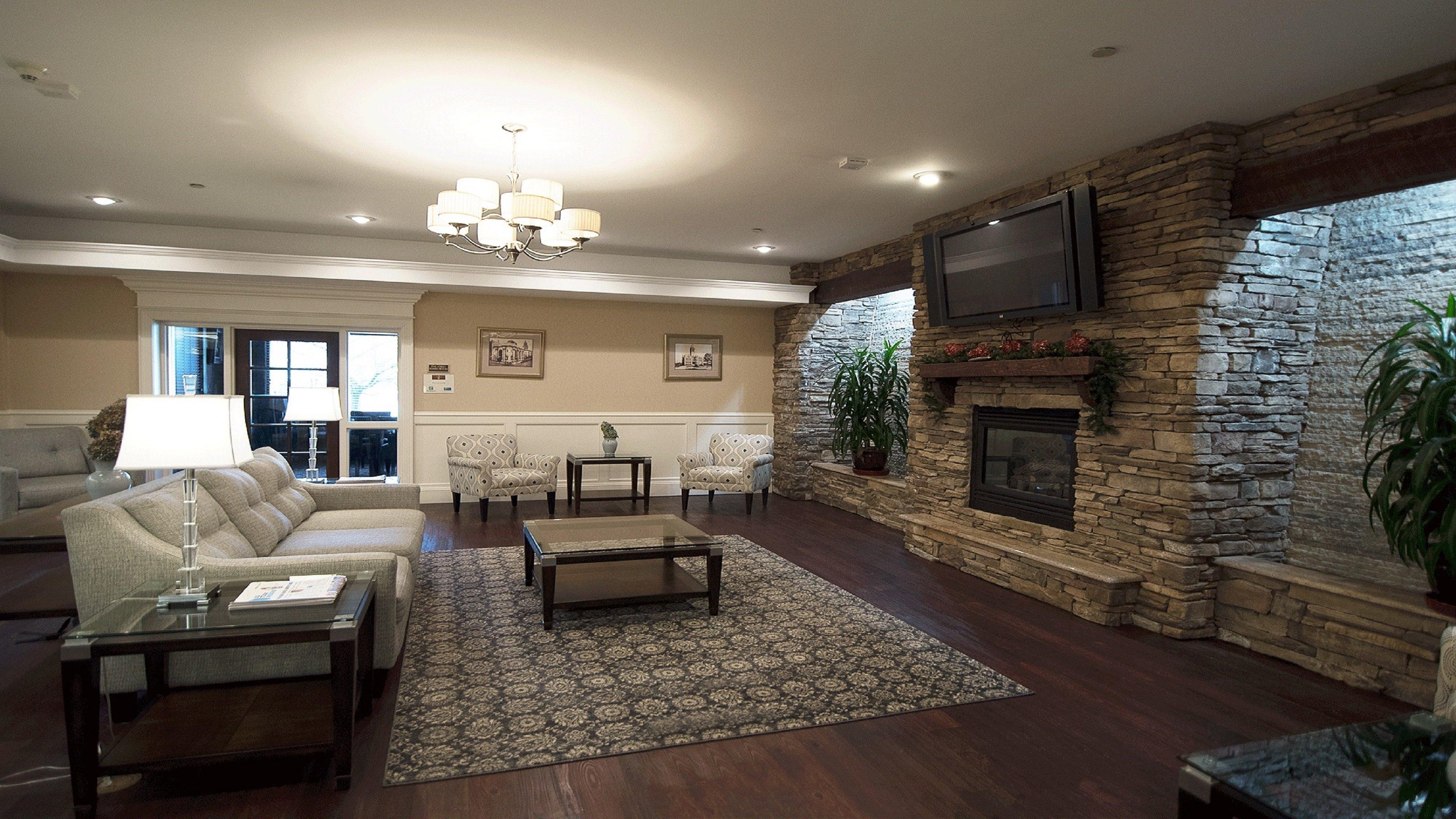 Hotel By Ihg 3*