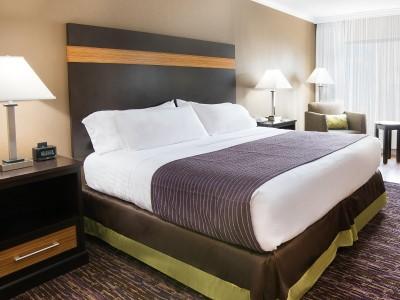 Hotel By Ihg 3*