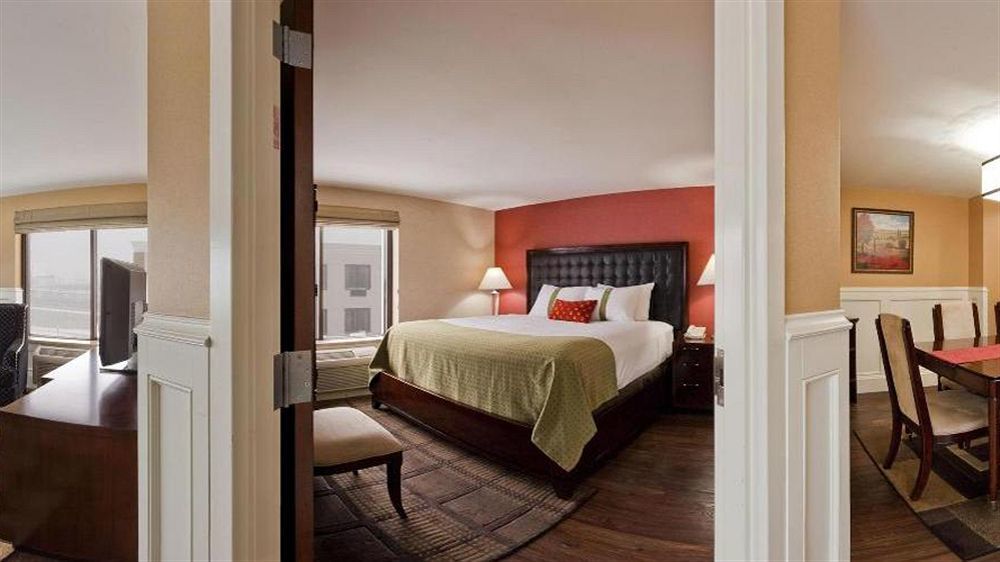 By Ihg Williamsport