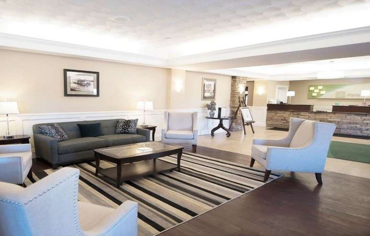 Hotel By Ihg